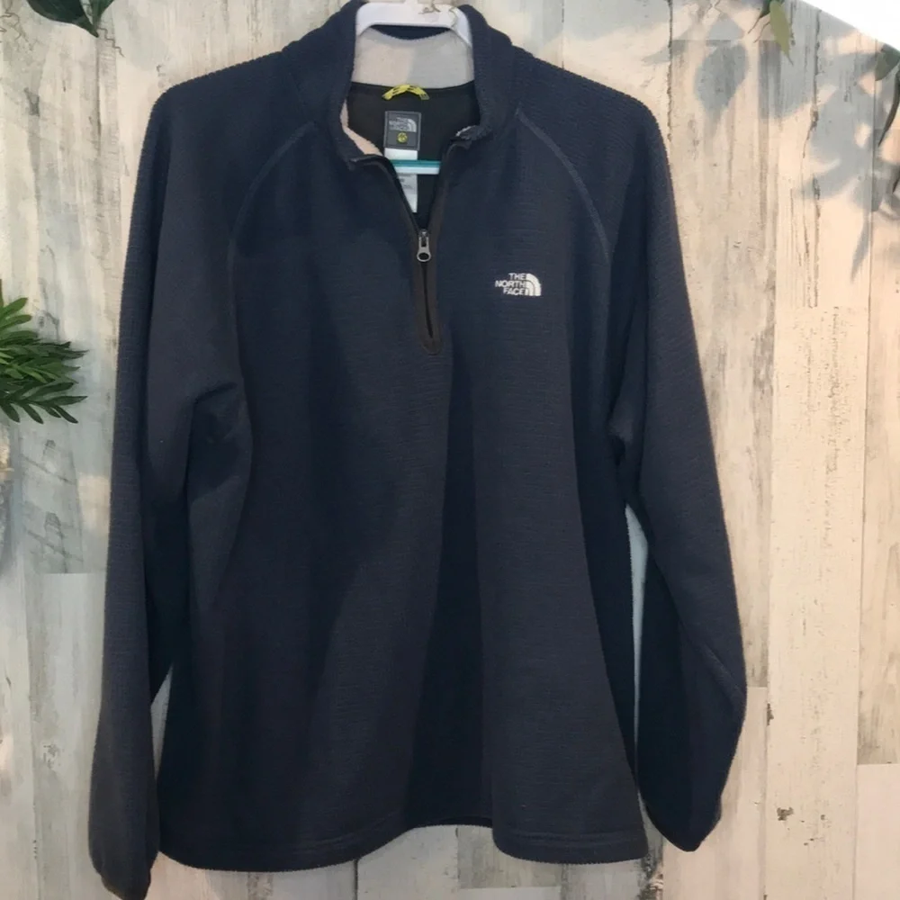 The North Face1/4 Zip Pullover